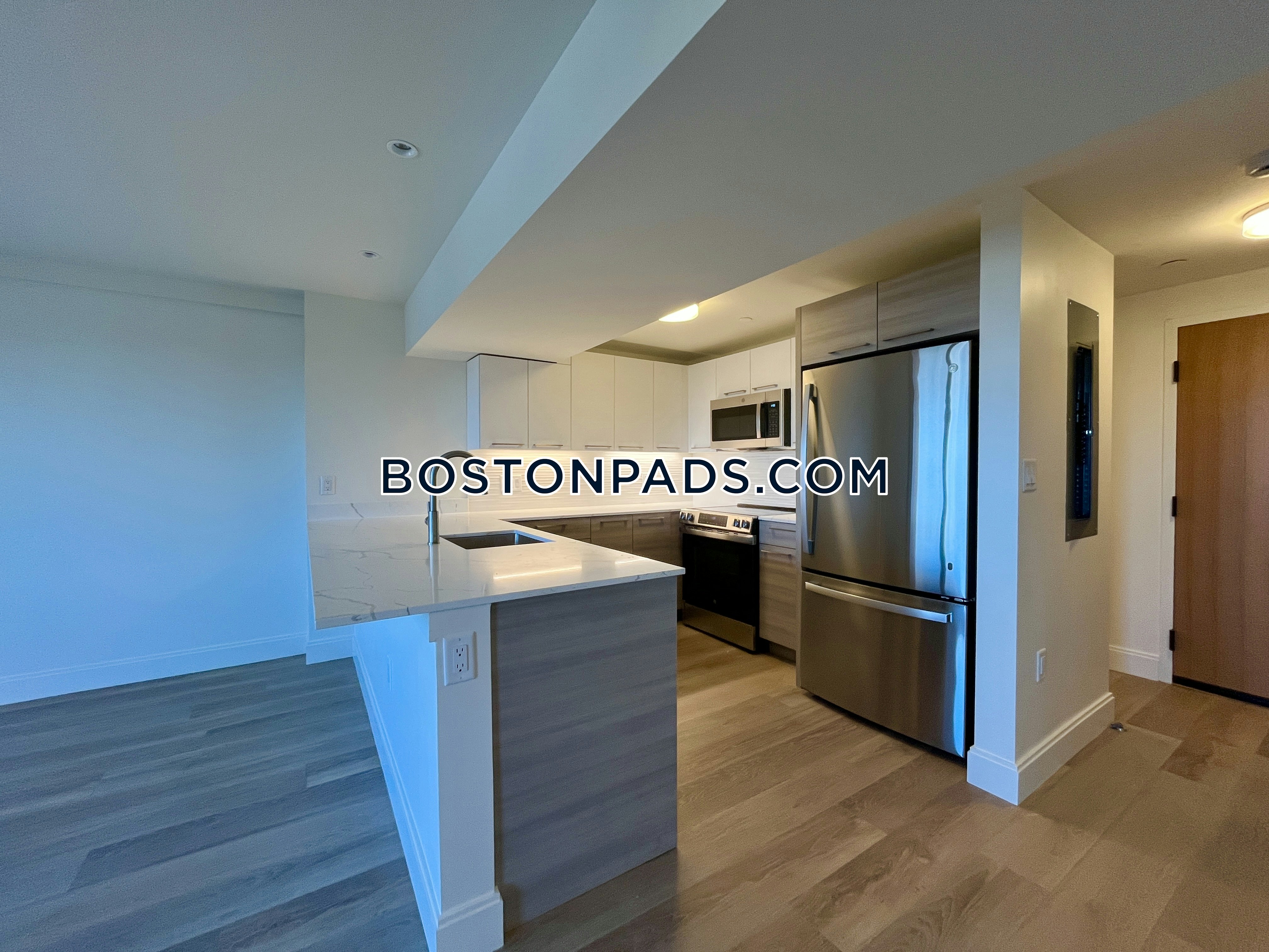 Boston - 2 Beds, 2.5 Baths