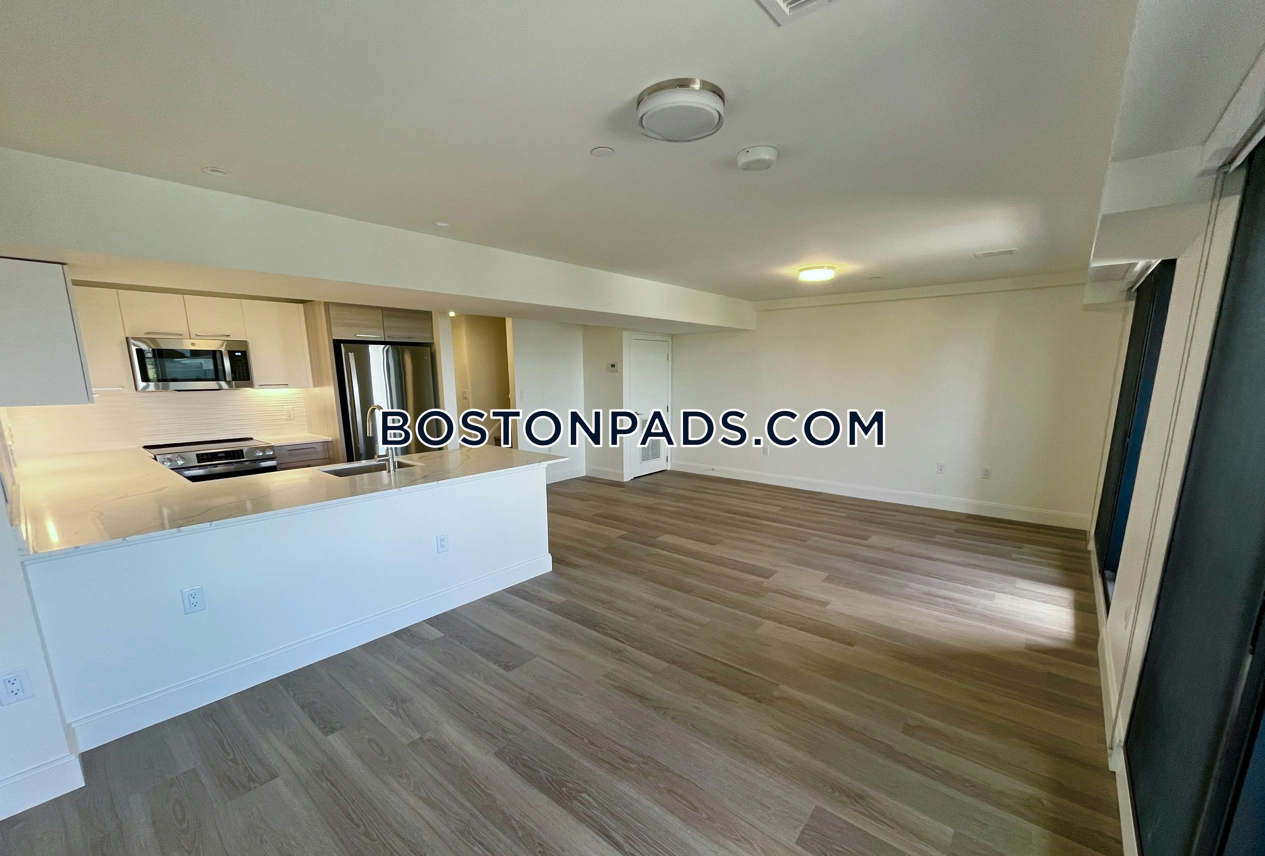 Boston - 2 Beds, 2.5 Baths