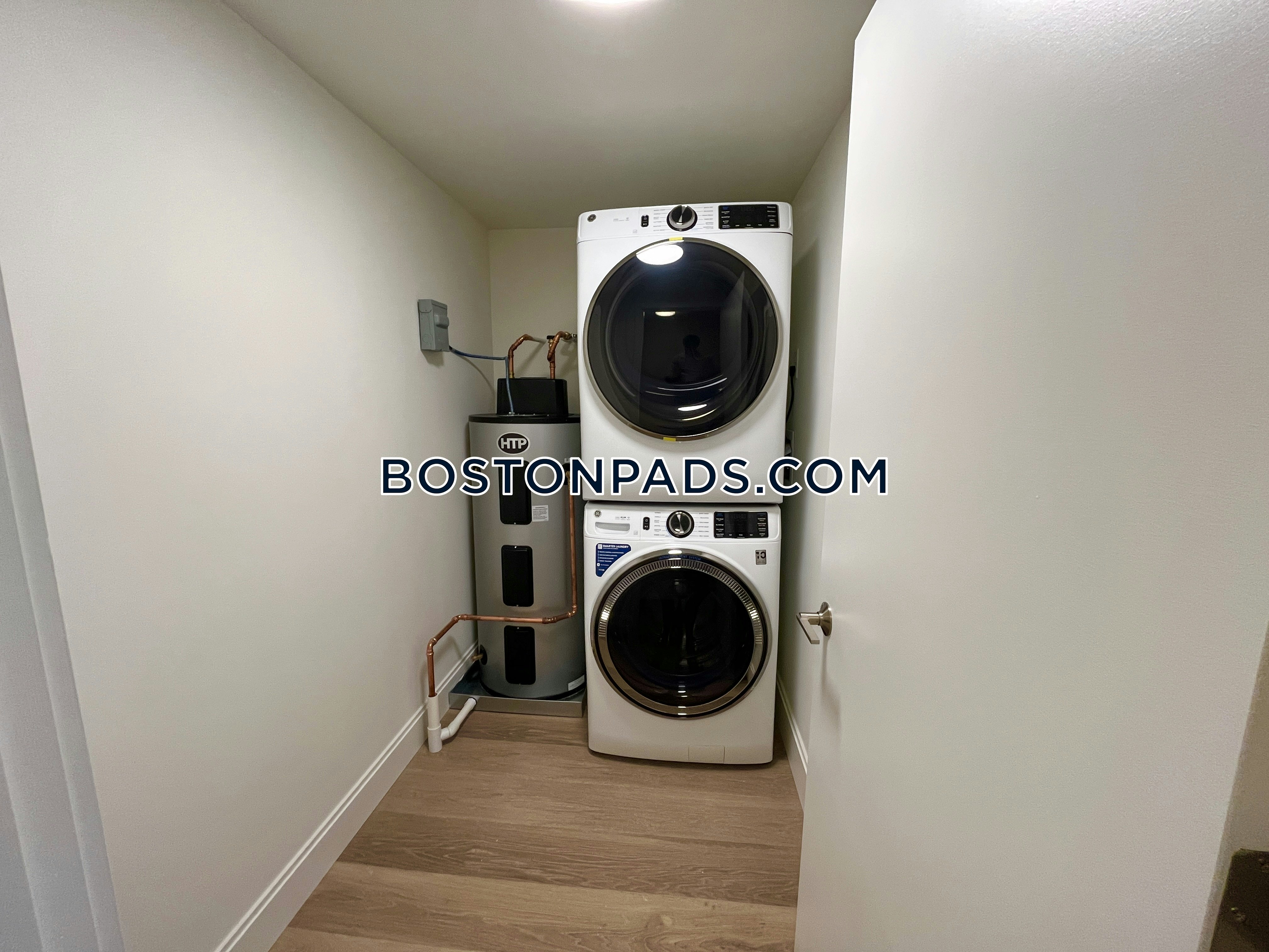 Boston - 2 Beds, 2.5 Baths