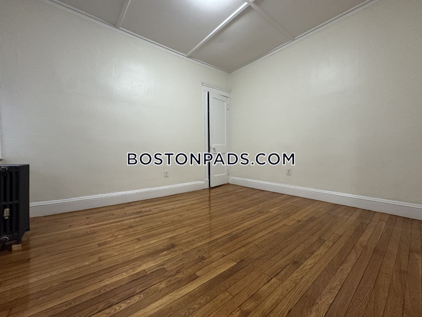 BOSTON - FENWAY/KENMORE - 1 Bed, 1 Bath - Image 10