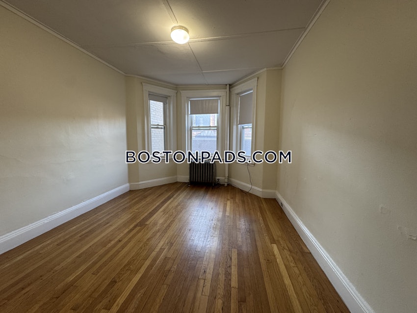 BOSTON - FENWAY/KENMORE - 1 Bed, 1 Bath - Image 16