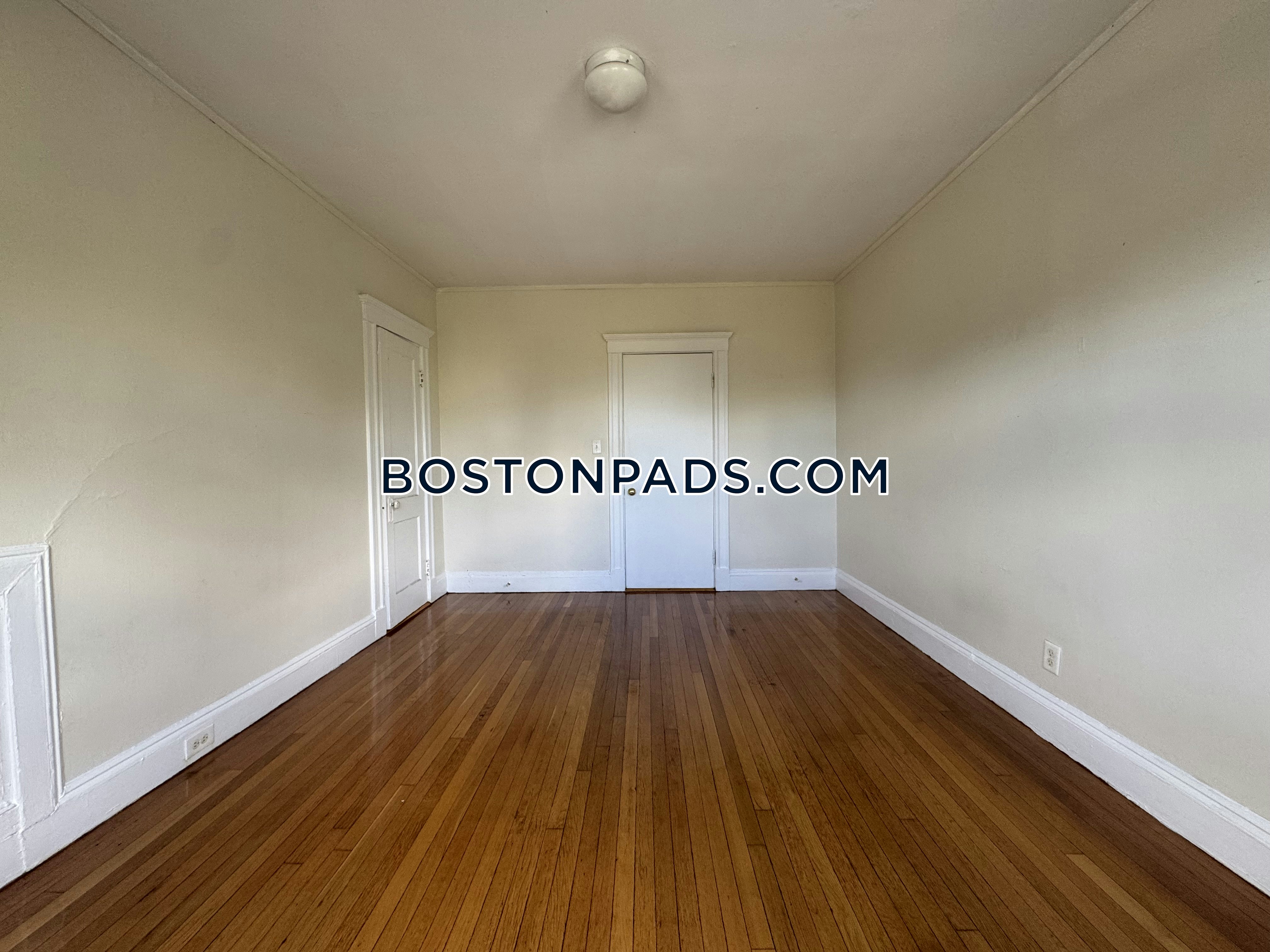Boston - 1 Beds, 1 Baths