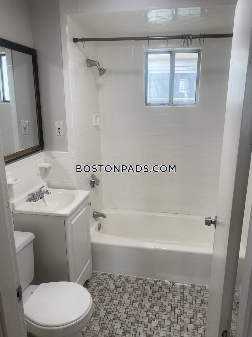 BOSTON - EAST BOSTON - CENTRAL SQ PARK - 4 Beds, 1 Bath - Image 52