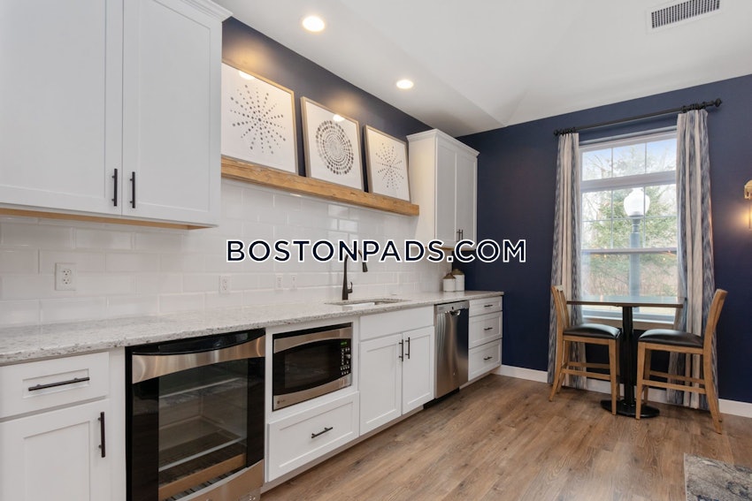 CHELMSFORD - 2 Beds, 1 Bath - Image 4