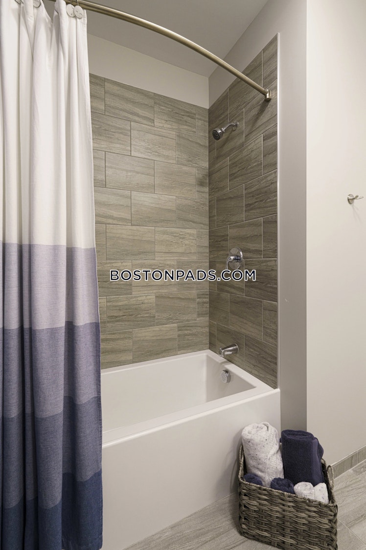 Lakeshore Center, Bridgewater