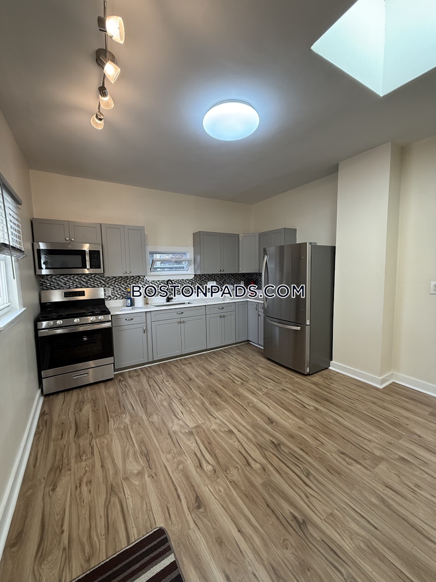 BOSTON - FORT HILL - 3 Beds, 1 Bath - Image 14