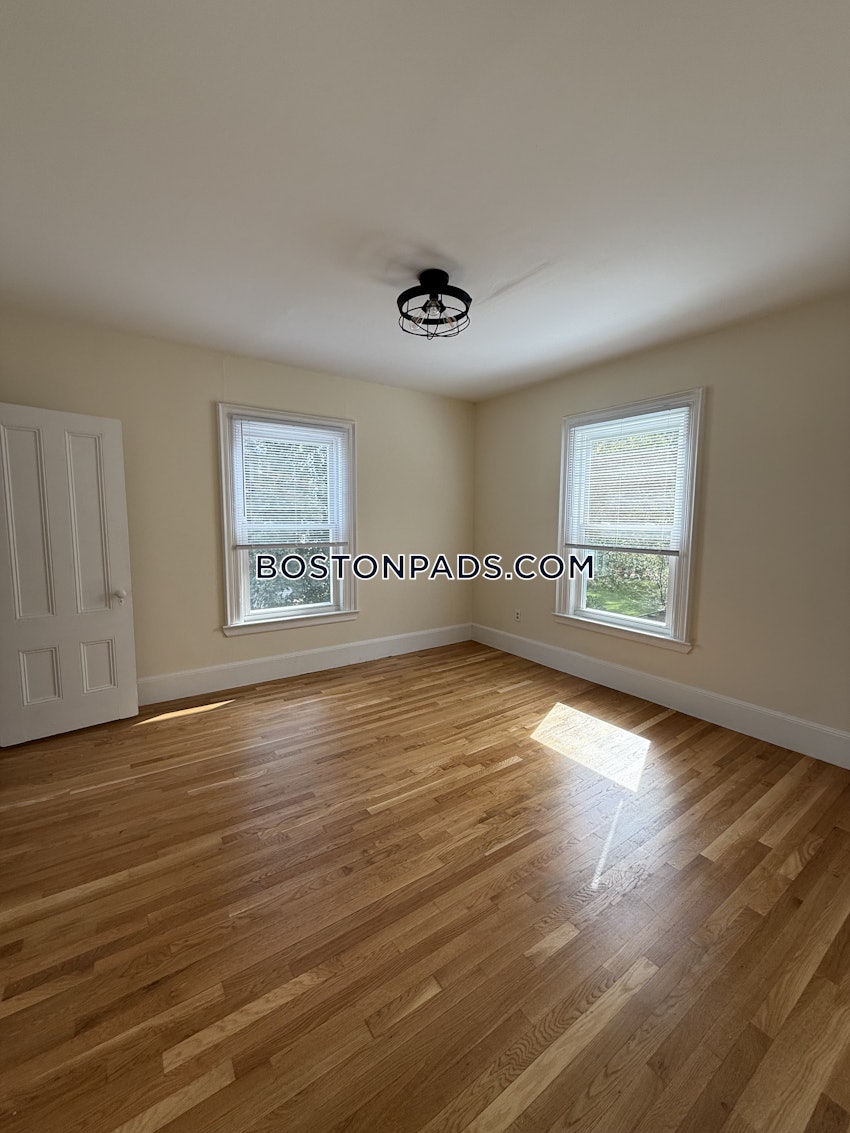 BOSTON - FORT HILL - 3 Beds, 1 Bath - Image 39