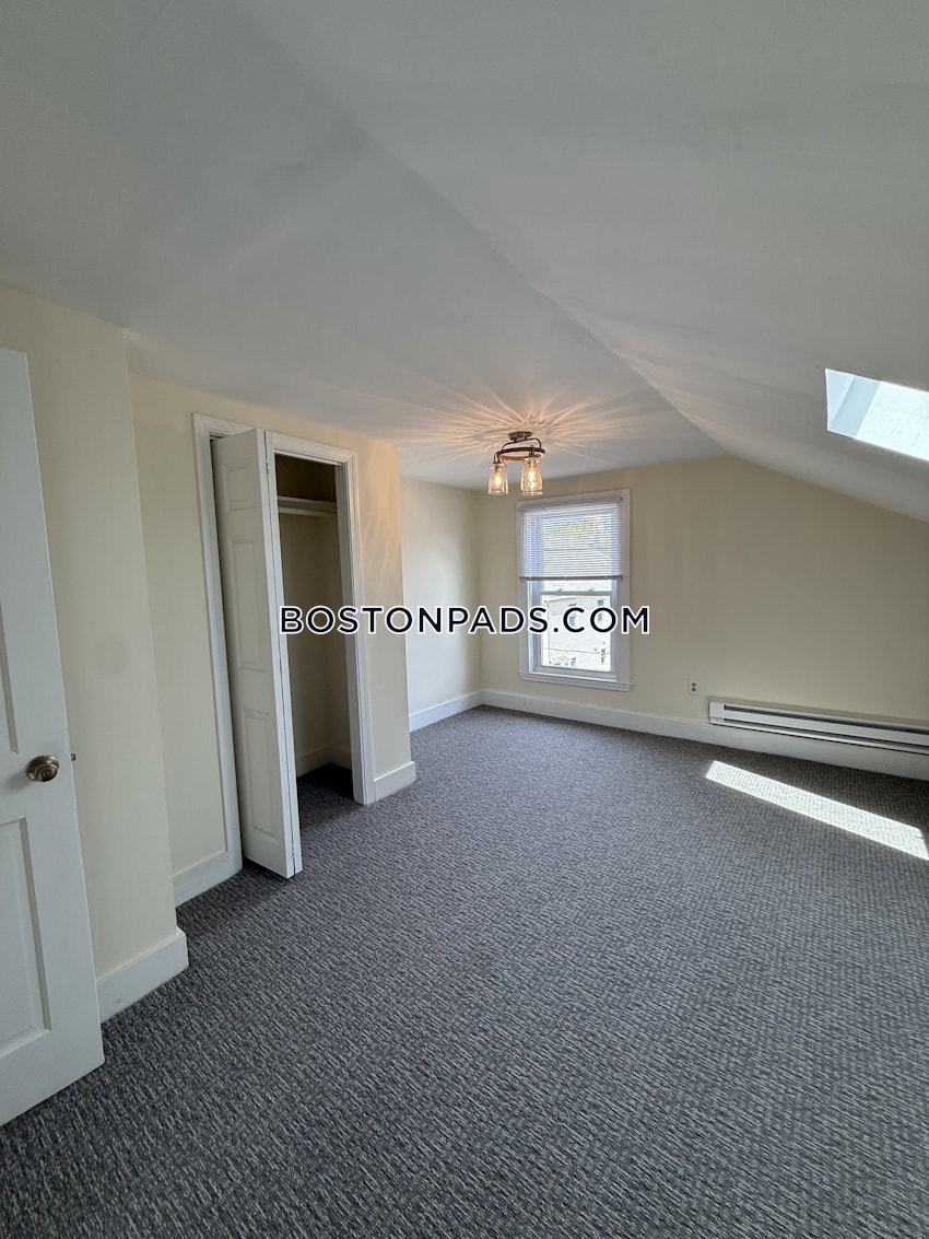 BOSTON - FORT HILL - 3 Beds, 1 Bath - Image 22
