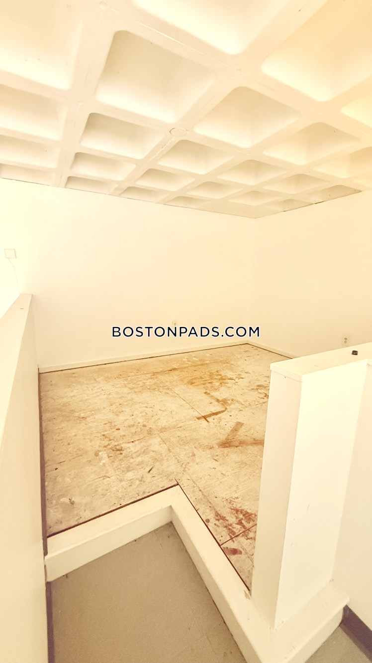 Brookline Ave., Boston