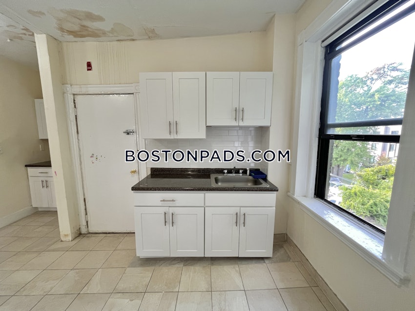 BOSTON - ALLSTON - 1 Bed, 1 Bath - Image 2