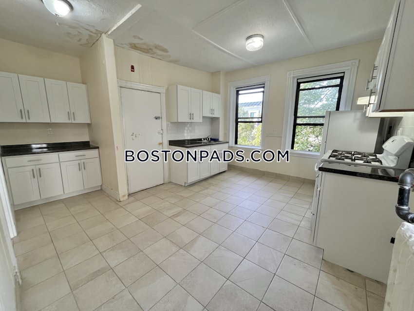 BOSTON - ALLSTON - 1 Bed, 1 Bath - Image 16