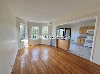 Commonwealth Ave. Boston