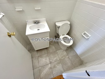 Commonwealth Ave. Boston