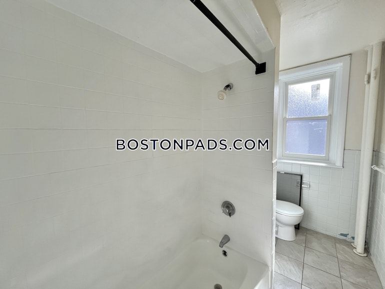 Commonwealth Ave. Boston