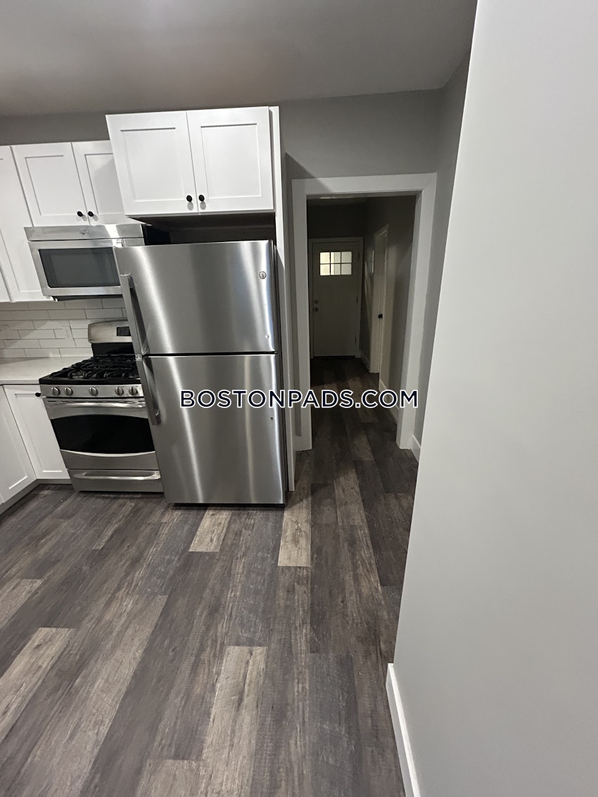 MEDFORD - TUFTS - 2 Beds, 1 Bath - Image 10