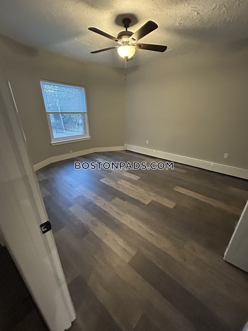 MEDFORD - TUFTS - 2 Beds, 1 Bath - Image 28