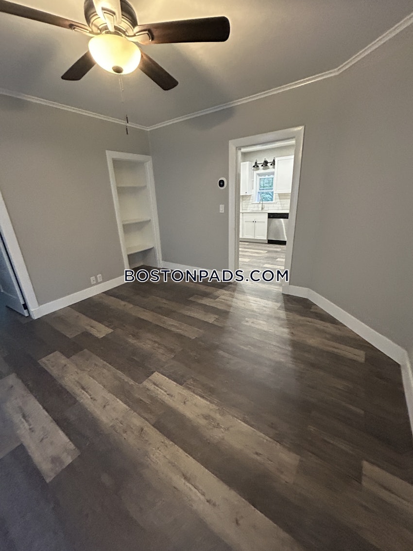 MEDFORD - TUFTS - 2 Beds, 1 Bath - Image 7