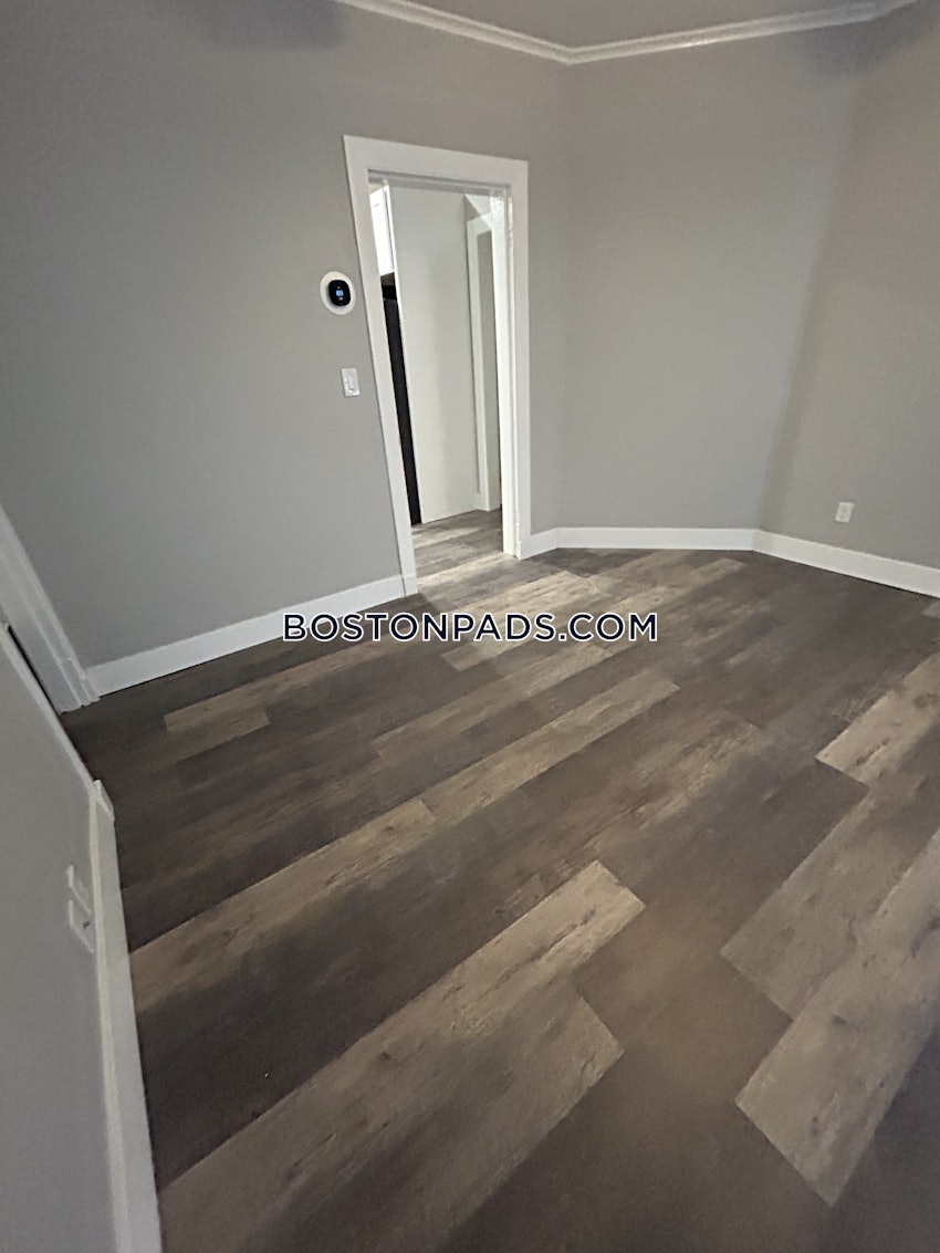 MEDFORD - TUFTS - 2 Beds, 1 Bath - Image 19