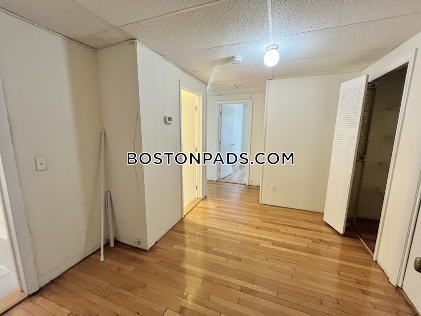 BOSTON - ALLSTON - 3 Beds, 1.5 Baths - Image 13