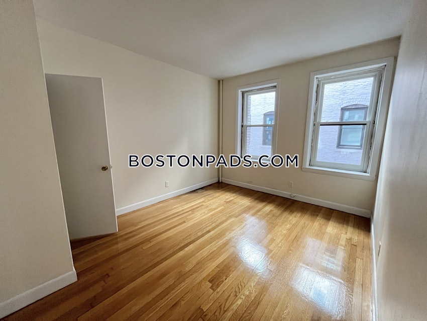 BOSTON - ALLSTON - 3 Beds, 1.5 Baths - Image 16