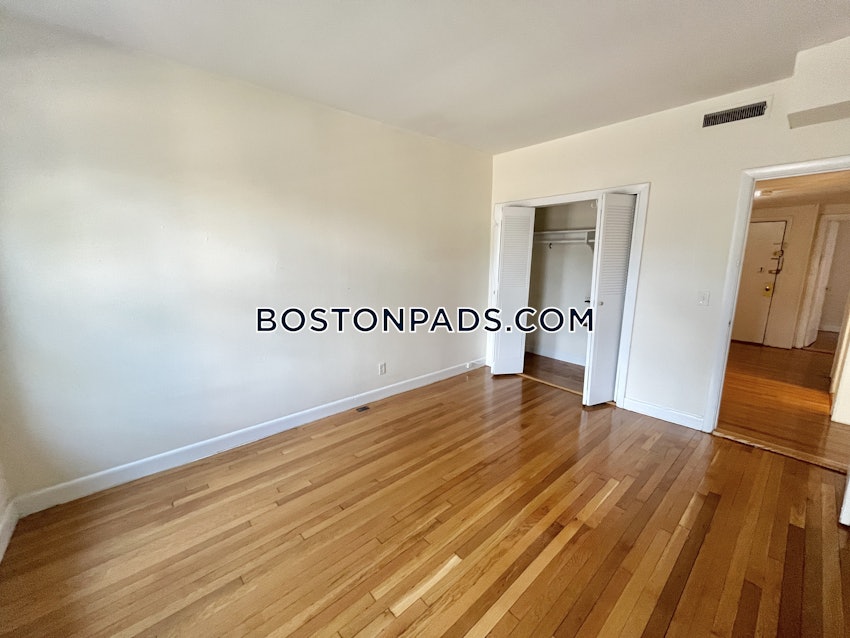 BOSTON - ALLSTON - 3 Beds, 1.5 Baths - Image 20