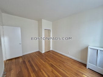 Commonwealth Ave. Boston