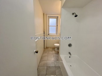 Commonwealth Ave. Boston