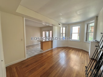 Commonwealth Ave. Boston