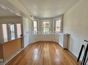 Commonwealth Ave. Boston