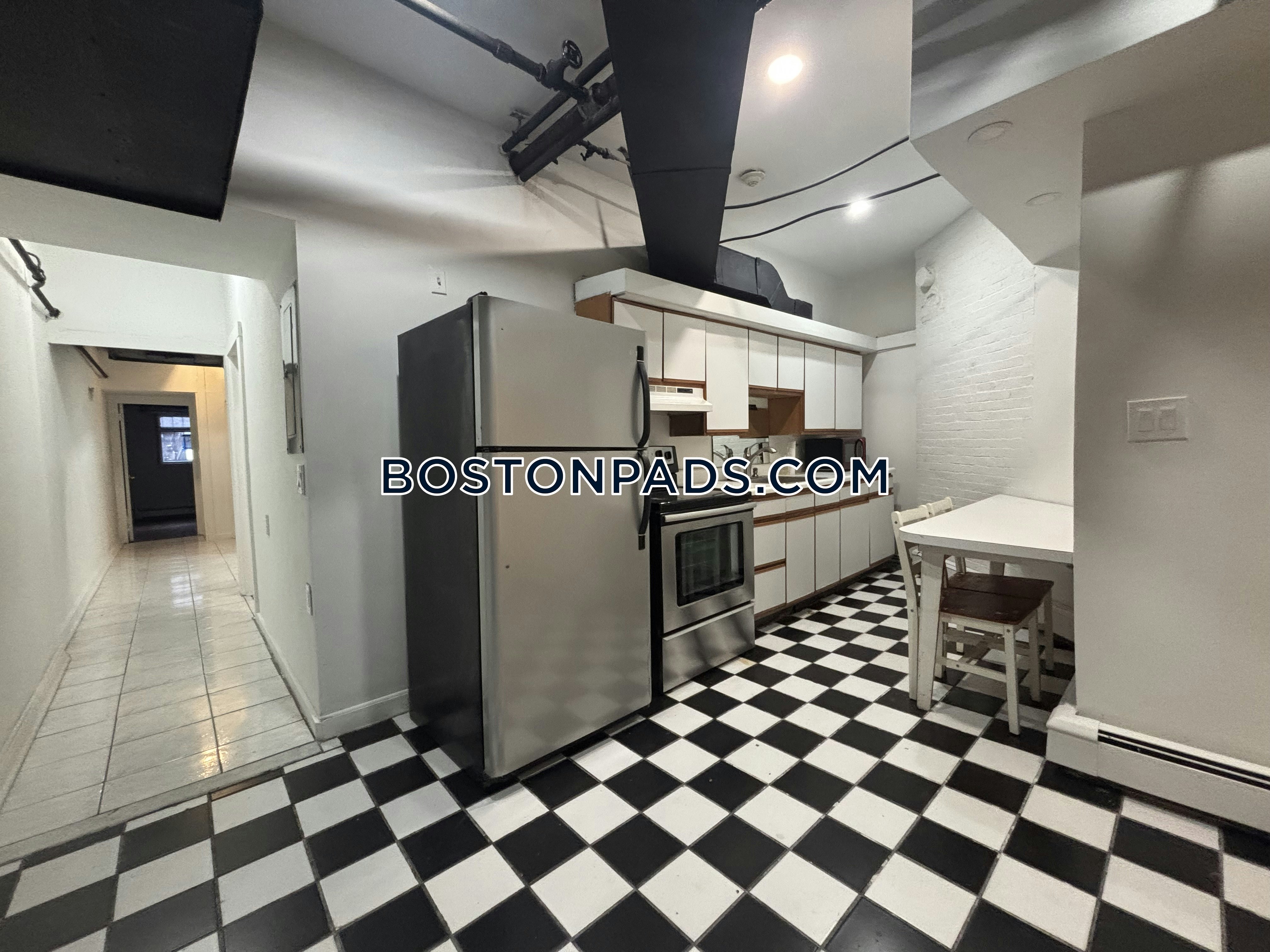 Back Bay, Boston, MA - 2 Beds, 1 Bath - $3,650 - ID#8005010