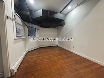 Commonwealth Ave. Boston