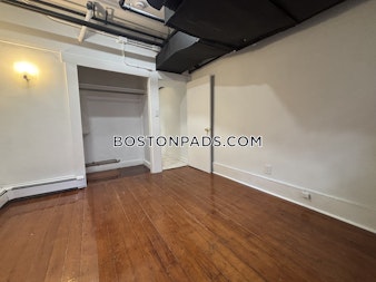 Commonwealth Ave. Boston