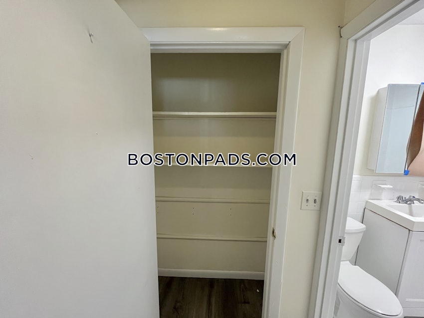 BOSTON - ALLSTON - 1 Bed, 1 Bath - Image 4