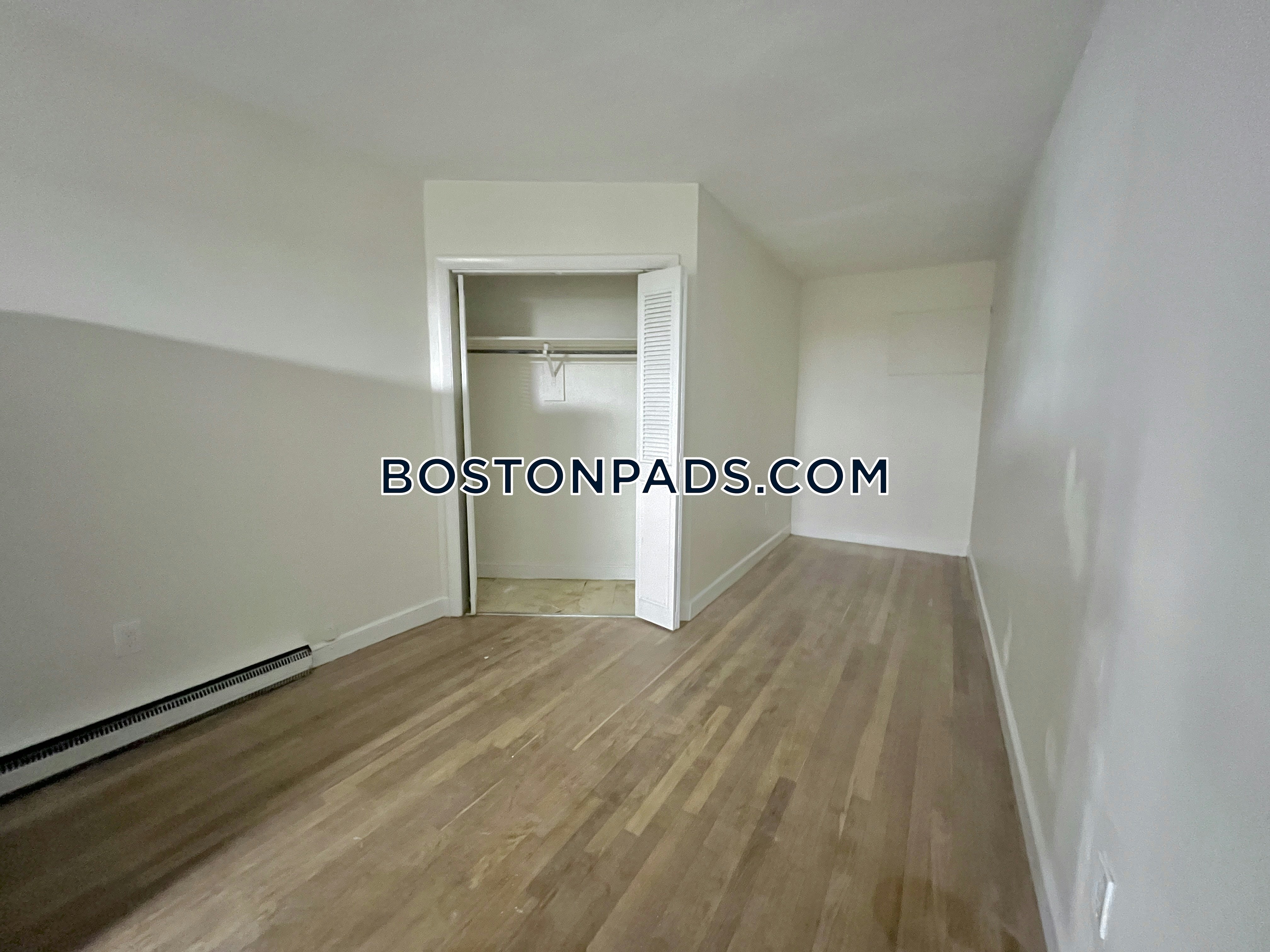 Boston - 0 Beds, 1 Baths