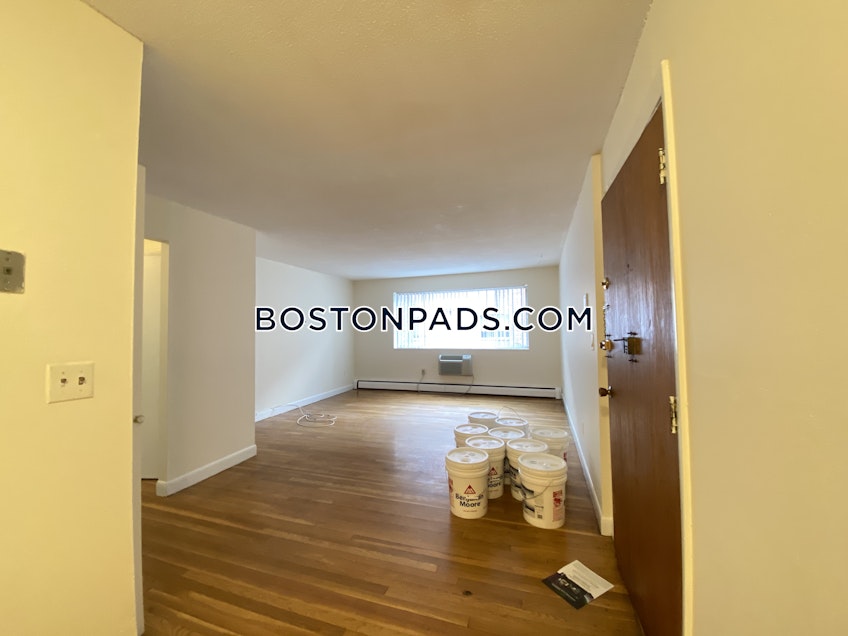 Boston - $3,200+ /month