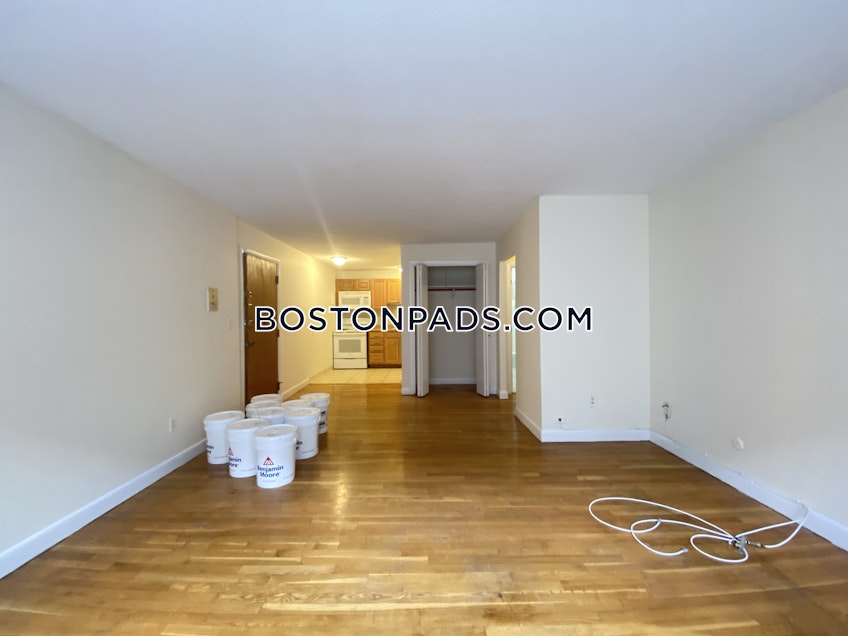 Boston - $3,200+ /month