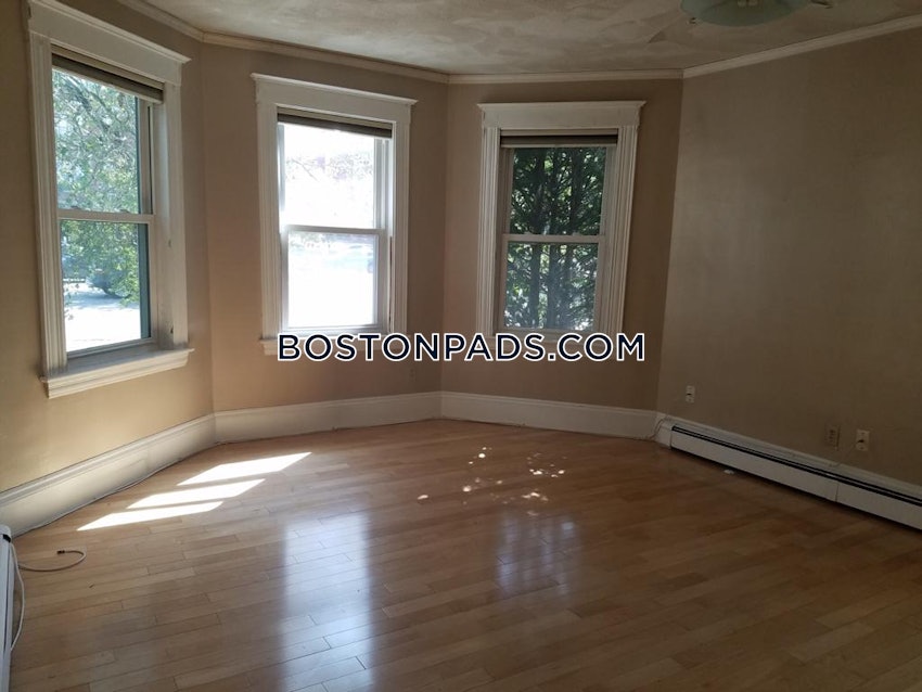 BROOKLINE- BROOKLINE VILLAGE - 4 Beds, 1.5 Baths - Image 7