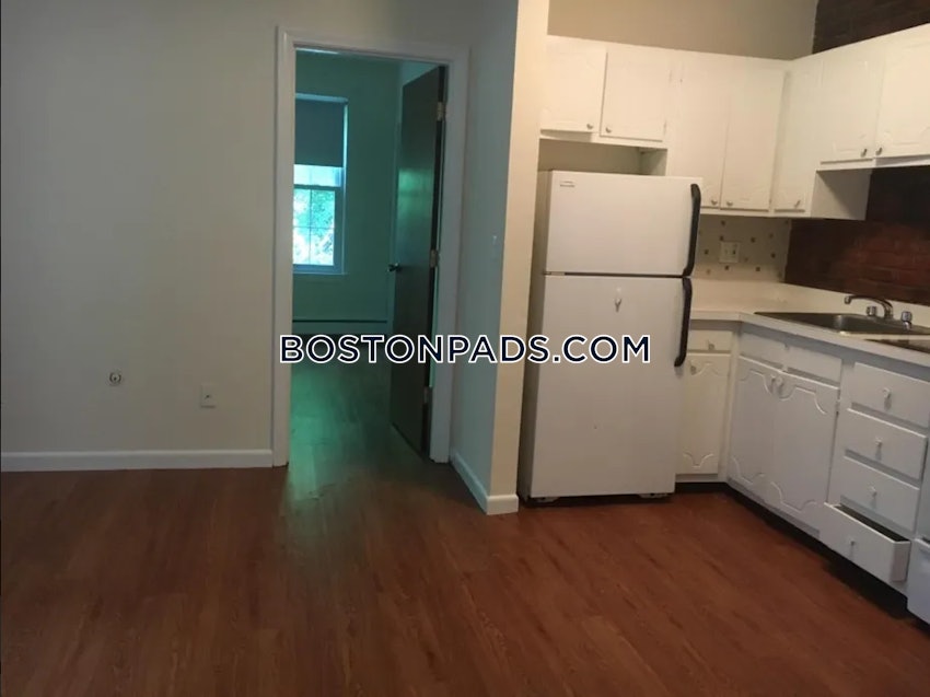 BOSTON - MISSION HILL - 1 Bed, 1 Bath - Image 8