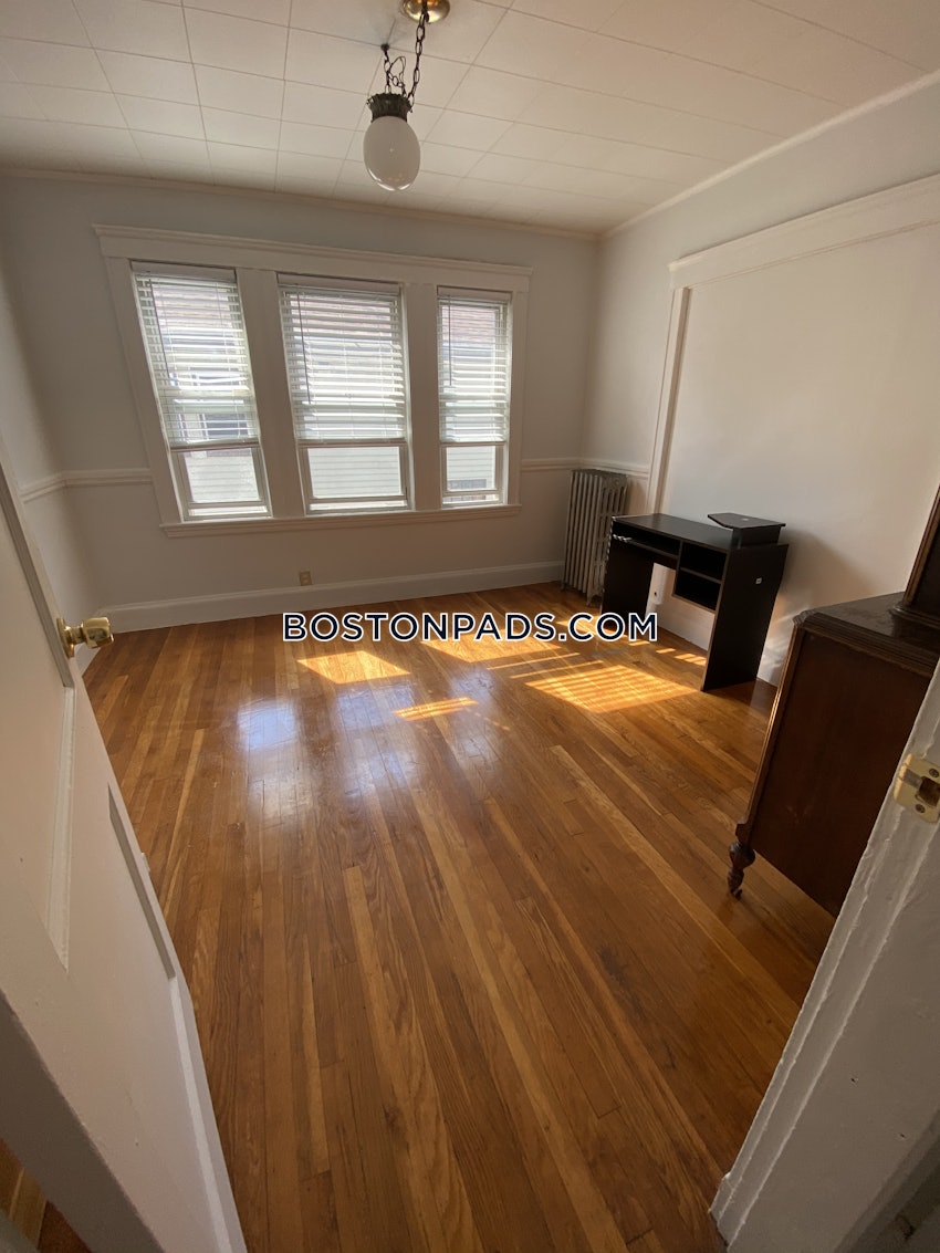 BOSTON - LOWER ALLSTON - 3 Beds, 1 Bath - Image 7