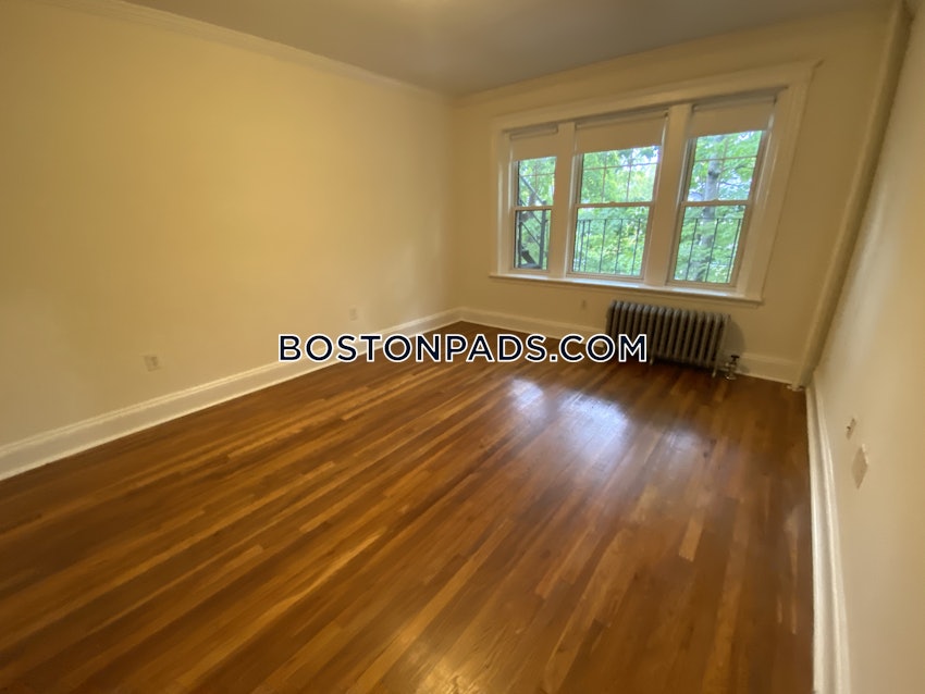 CAMBRIDGE - HARVARD SQUARE - 1 Bed, 1 Bath - Image 7