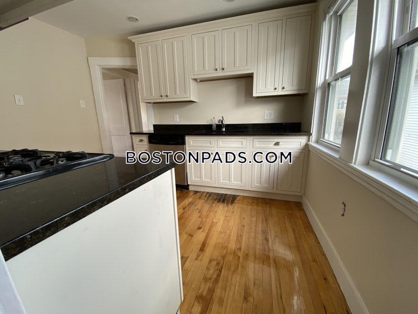 SOMERVILLE- WEST SOMERVILLE/ TEELE SQUARE - 4 Beds, 1 Bath - Image 42