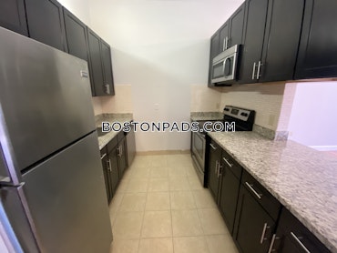 Boston - 2 Beds, 2 Baths