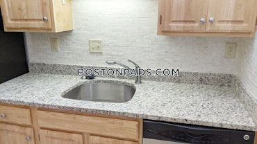 Boston - 2 Beds, 2 Baths