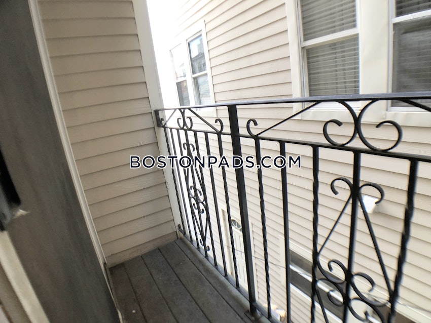 BOSTON - SOUTH BOSTON - WEST SIDE - 1 Bed, 1 Bath - Image 11