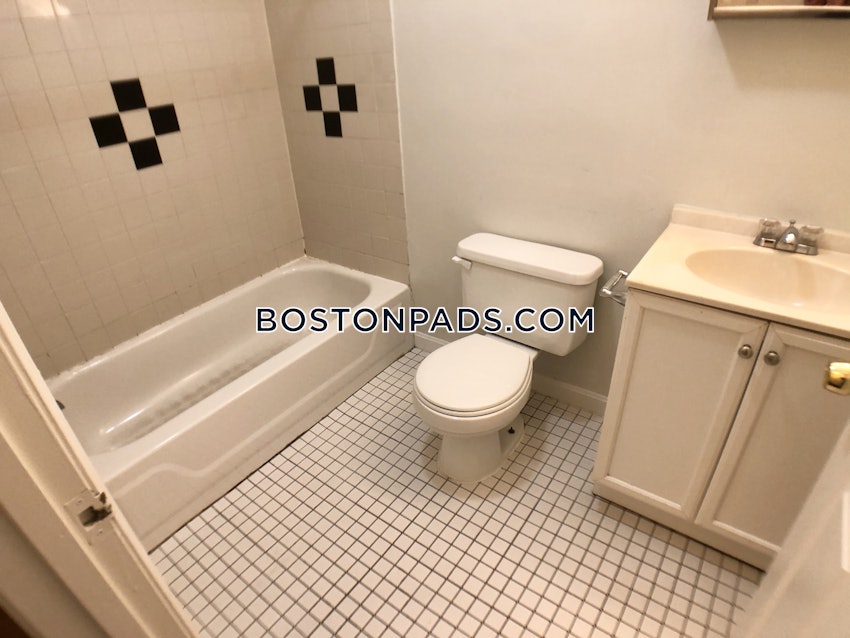 BOSTON - SOUTH BOSTON - WEST SIDE - 3 Beds, 1 Bath - Image 23