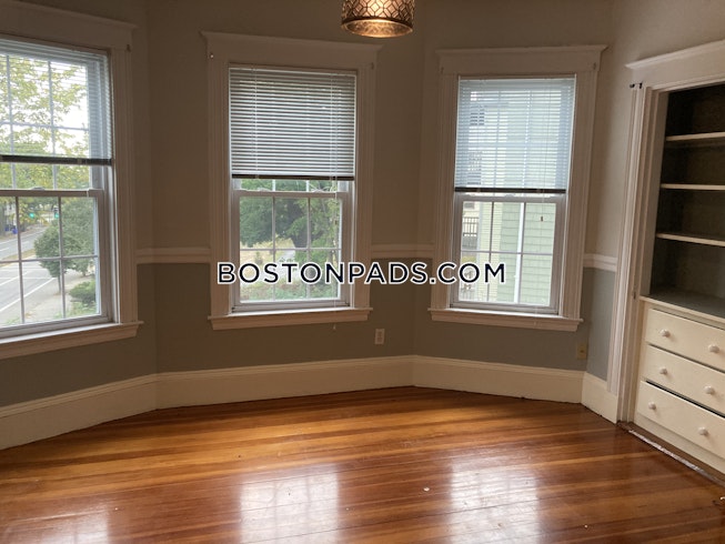 Brookline - $4,500+ /mo