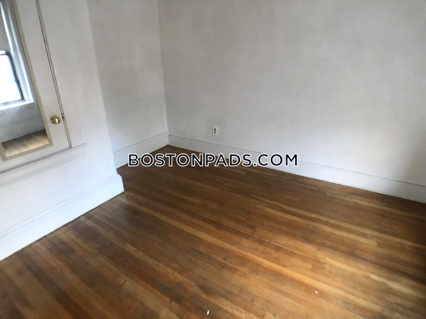 BOSTON - BEACON HILL - 2 Beds, 1 Bath - Image 4