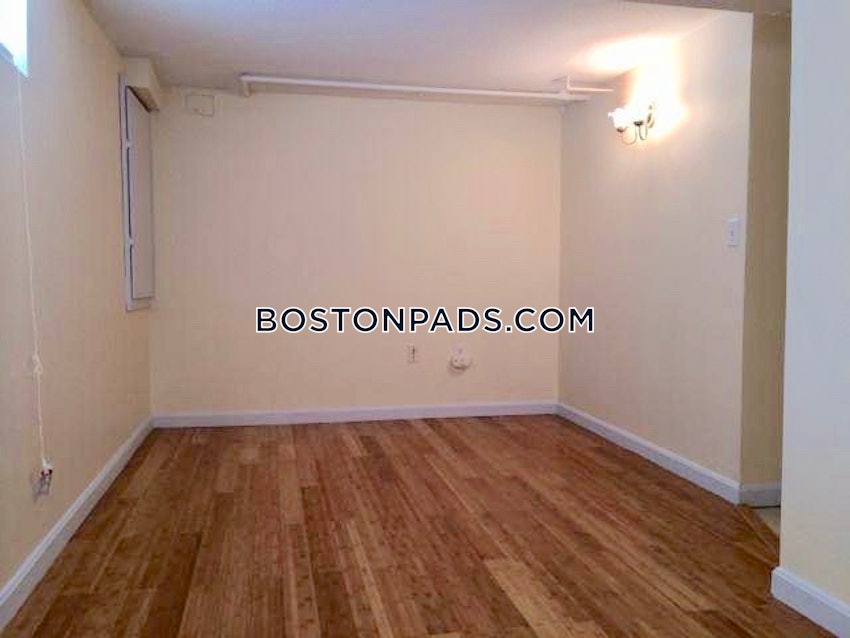 BOSTON - ALLSTON - 4 Beds, 2.5 Baths - Image 9