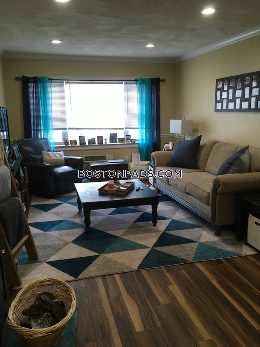 WOBURN - 2 Beds, 1 Bath - Image 1