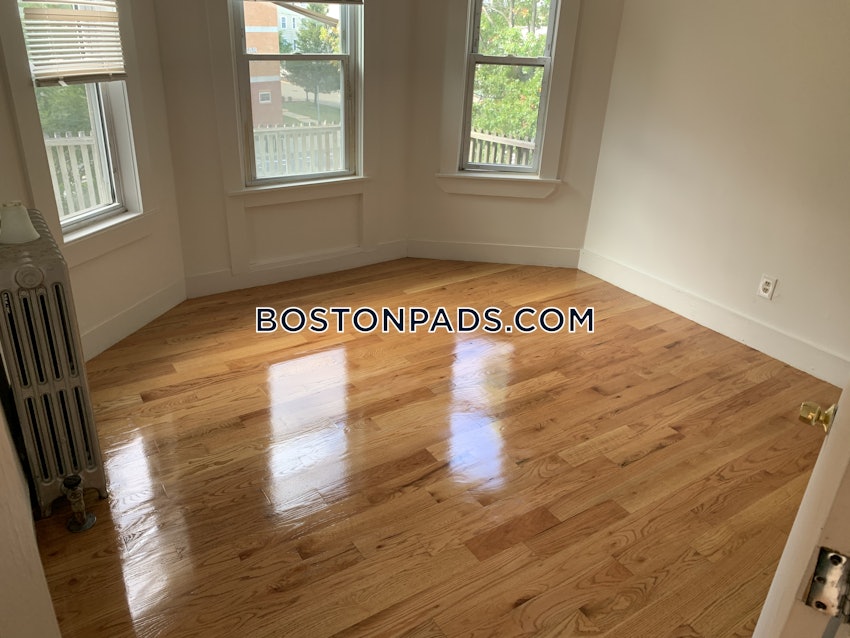 BOSTON - MATTAPAN - 4 Beds, 1 Bath - Image 49